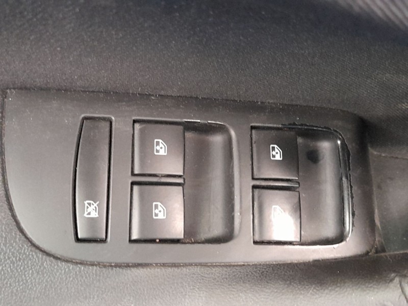 Recambio de mando elevalunas delantero izquierdo para opel zafira tourer c (p12) 1.6 cdti (75) referencia OEM IAM 13305011  