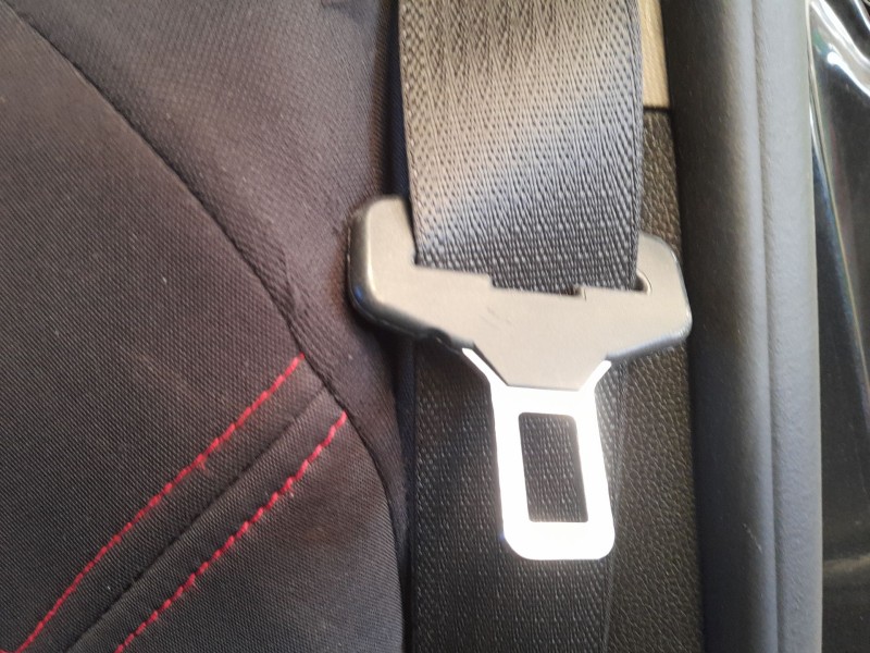 Recambio de cinturon seguridad trasero izquierdo para opel zafira tourer c (p12) 1.6 cdti (75) referencia OEM IAM 39093549  