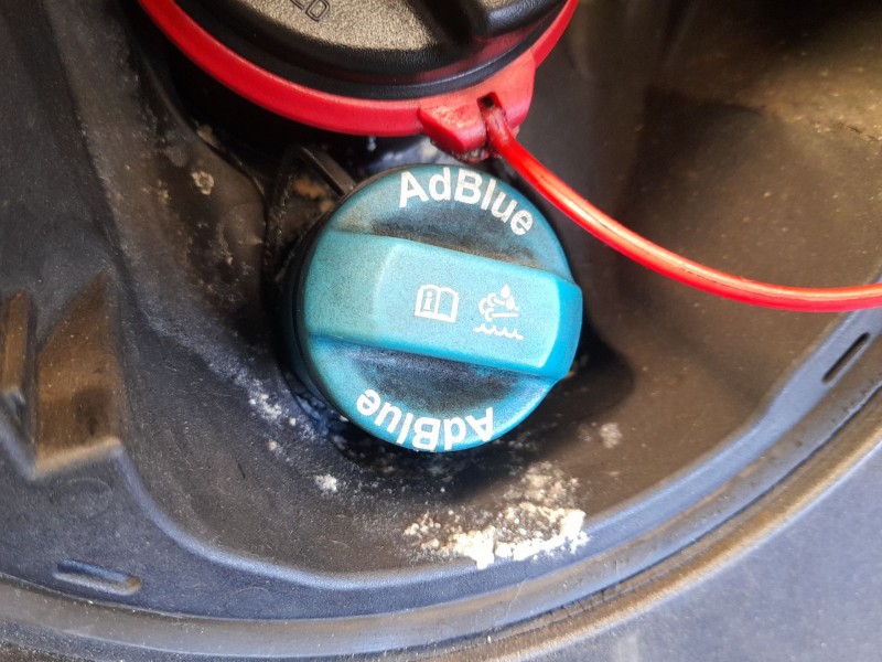Recambio de deposito adblue para opel zafira tourer c (p12) 1.6 cdti (75) referencia OEM IAM   