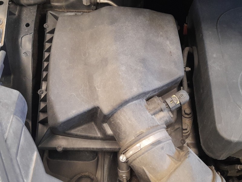 Recambio de carcasa filtro aire para opel zafira tourer c (p12) 1.6 cdti (75) referencia OEM IAM 13301777  