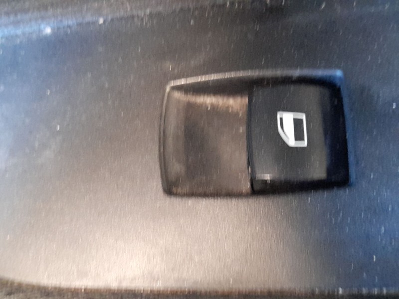 Recambio de mando elevalunas delantero derecho para bmw x1 (e84) sdrive 18 d referencia OEM IAM 61316935534  