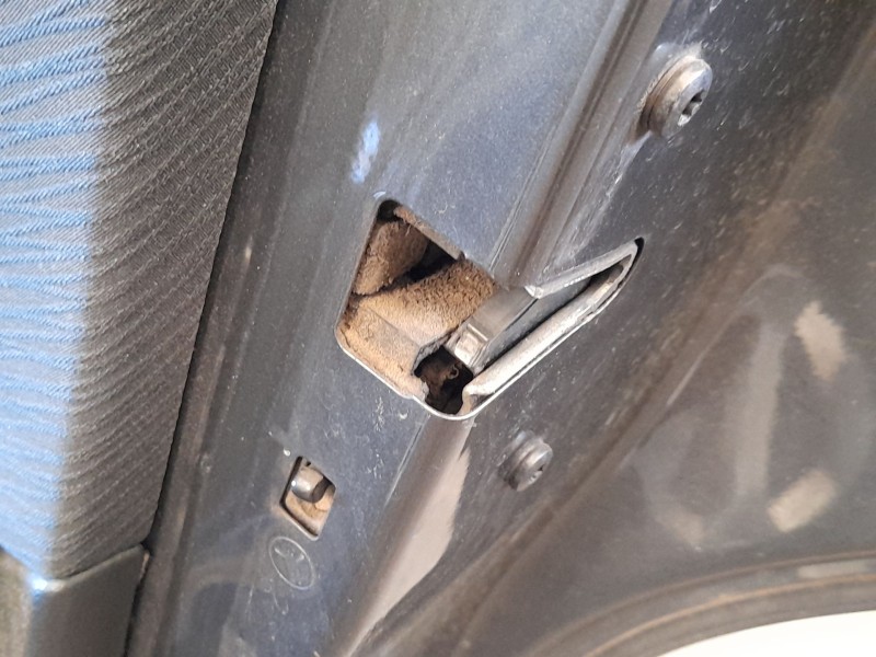 Recambio de cerradura puerta trasera derecha para bmw x1 (e84) sdrive 18 d referencia OEM IAM 51227229460  