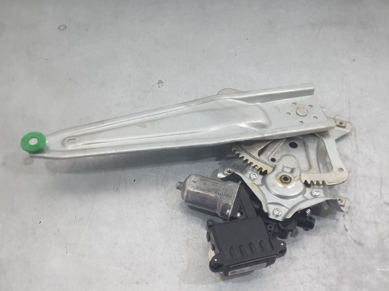 Recambio de elevalunas trasero derecho para toyota avensis touring sports advance referencia OEM IAM 8571005061  ELECTRICO