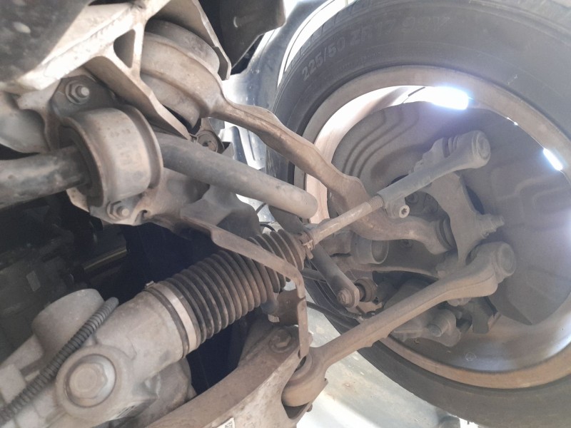 Recambio de brazo suspension inferior delantero izquierdo para bmw x1 (e84) sdrive 18 d referencia OEM IAM 31122405859  
