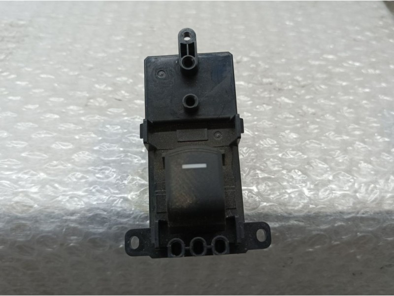 Recambio de mando elevalunas trasero izquierdo para honda civic lim.5 (fk) 1.5 sport referencia OEM IAM 83790TGGG02BLK  