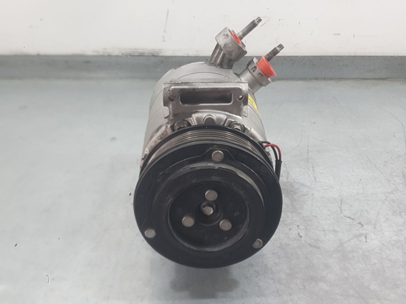 Recambio de compresor aire acondicionado para ford focus iii 1.0 ecoboost referencia OEM IAM 2100870  