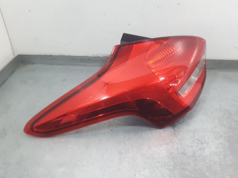 Recambio de piloto trasero izquierdo para ford focus iii 1.0 ecoboost referencia OEM IAM 1906355  