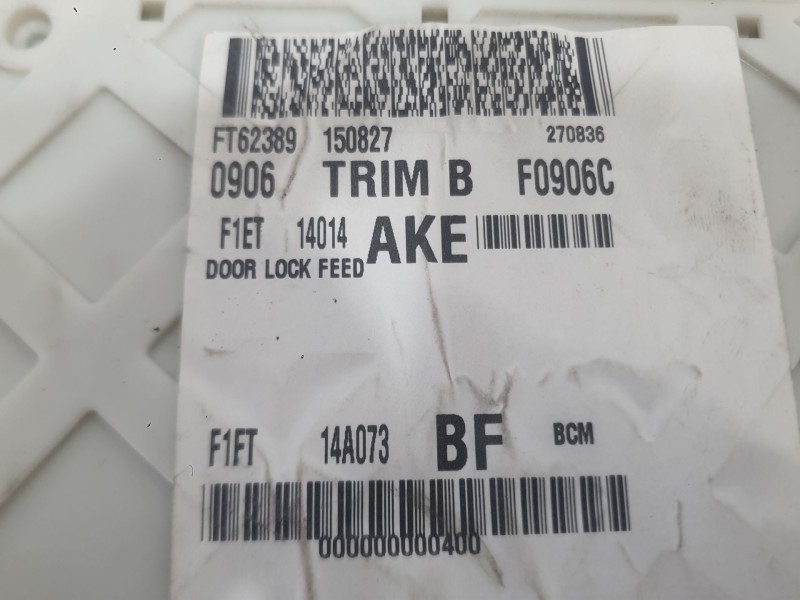 Recambio de caja reles / fusibles para ford focus iii 1.0 ecoboost referencia OEM IAM 1842390  