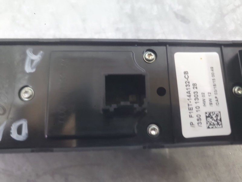 Recambio de mando elevalunas delantero izquierdo para ford focus iii 1.0 ecoboost referencia OEM IAM 2033142  