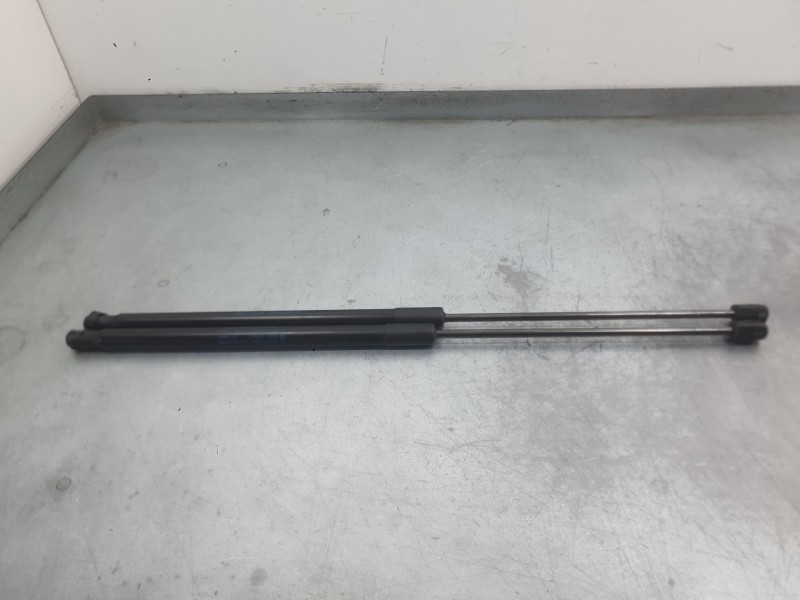 Recambio de amortiguadores maletero / porton para ford focus iii 1.0 ecoboost referencia OEM IAM 1747492 BM51A406A10AE 