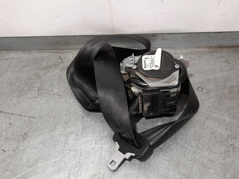 Recambio de pretensor airbag trasero izquierdo para renault megane iii coupe dynamique referencia OEM IAM   