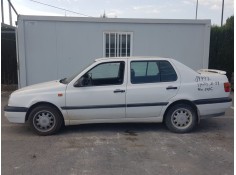 VOLKSWAGEN VENTO (1H2)