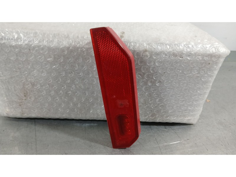 Recambio de piloto trasero derecho paragolpes para kia ev3 referencia OEM IAM 92406EV100  