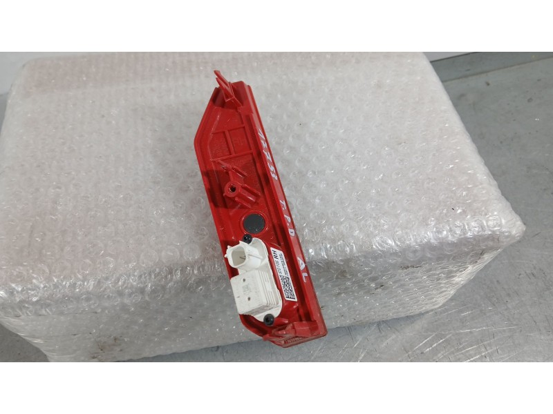 Recambio de piloto trasero derecho paragolpes para kia ev3 referencia OEM IAM 92406EV100  