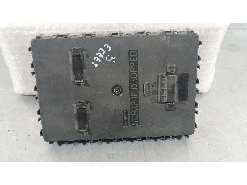 Recambio de caja reles / fusibles para ford puma (j2k, cf7) 1.0 ecoboost mhev referencia OEM IAM 2405474  