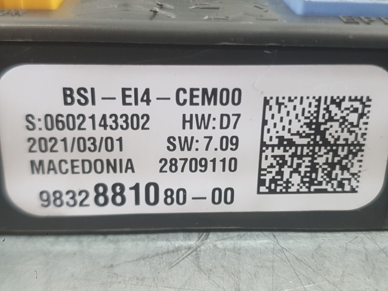 Recambio de caja reles / fusibles para peugeot 2008 ii (ud_, us_, uy_, uj_, ur_, uc_) 1.5 bluehdi 110 (udyhsk) referencia OEM IA