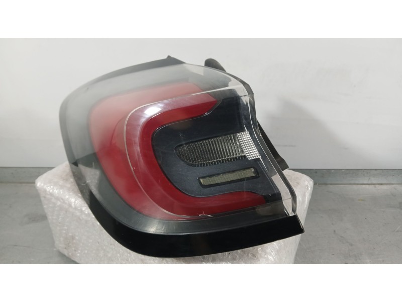 Recambio de piloto trasero izquierdo exterior para ford puma (j2k, cf7) 1.0 ecoboost mhev referencia OEM IAM 2579088  