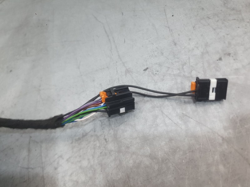 Recambio de retrovisor derecho para peugeot 2008 ii (ud_, us_, uy_, uj_, ur_, uc_) 1.5 bluehdi 110 (udyhsk) referencia OEM IAM 9