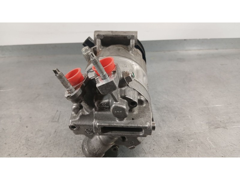 Recambio de compresor aire acondicionado para ford puma (j2k, cf7) 1.0 ecoboost mhev referencia OEM IAM 2469393  