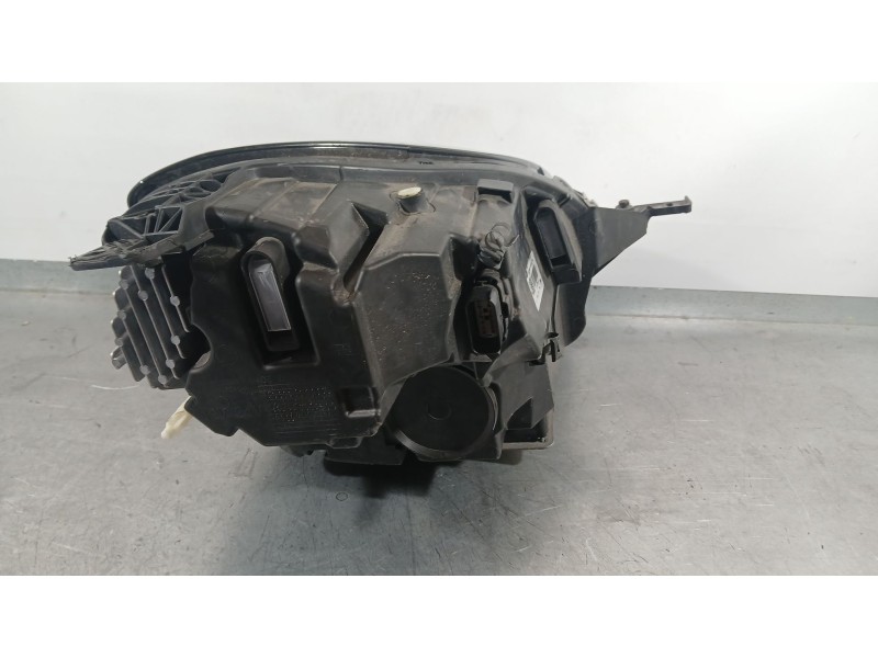 Recambio de faro izquierdo para ford puma (j2k, cf7) 1.0 ecoboost mhev referencia OEM IAM 2482533  