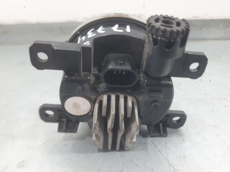 Recambio de faro antiniebla derecho para peugeot 2008 ii (ud_, us_, uy_, uj_, ur_, uc_) 1.5 bluehdi 110 (udyhsk) referencia OEM 