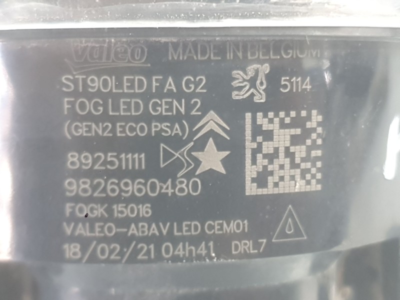 Recambio de faro antiniebla izquierdo para peugeot 2008 ii (ud_, us_, uy_, uj_, ur_, uc_) 1.5 bluehdi 110 (udyhsk) referencia OE
