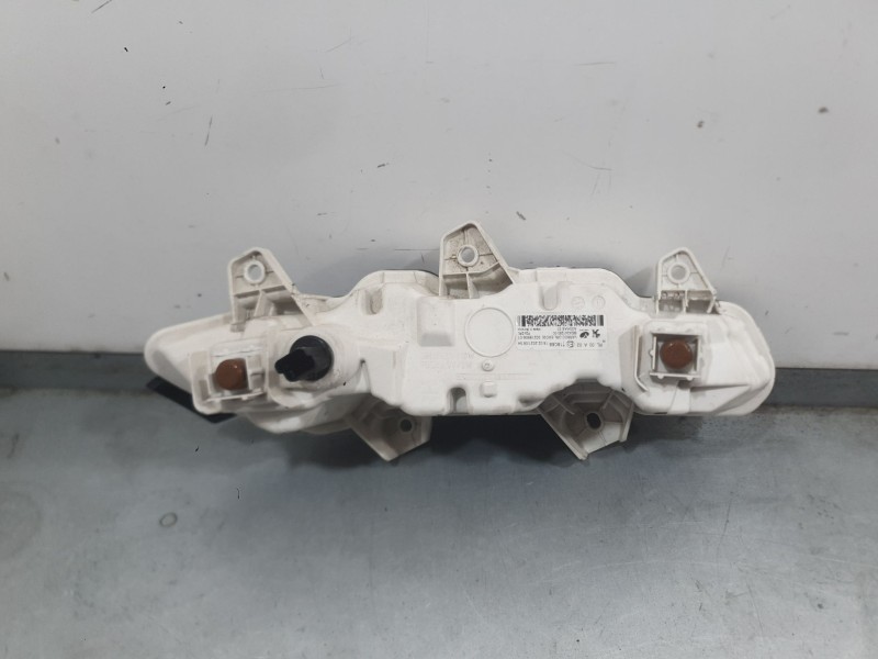 Recambio de piloto delantero derecho para peugeot 2008 ii (ud_, us_, uy_, uj_, ur_, uc_) 1.5 bluehdi 110 (udyhsk) referencia OEM
