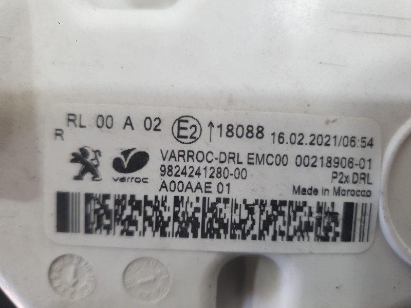 Recambio de piloto delantero derecho para peugeot 2008 ii (ud_, us_, uy_, uj_, ur_, uc_) 1.5 bluehdi 110 (udyhsk) referencia OEM