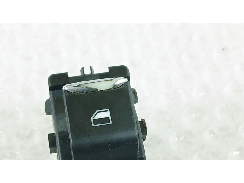 Recambio de mando elevalunas delantero derecho para ford puma (j2k, cf7) 1.0 ecoboost mhev referencia OEM IAM 2490173  
