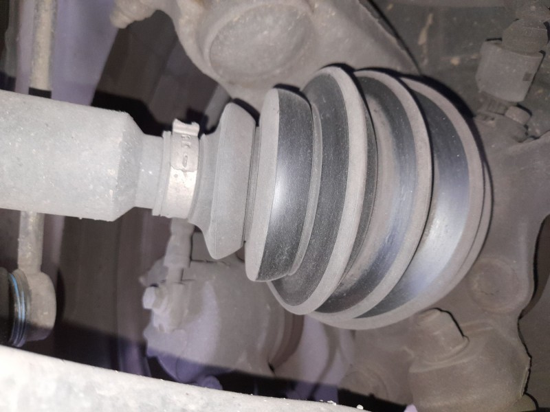 Recambio de transmision delantera derecha para volkswagen tiguan (5n_) 2.0 tdi referencia OEM IAM 5N0407766B 5N0407762FX 