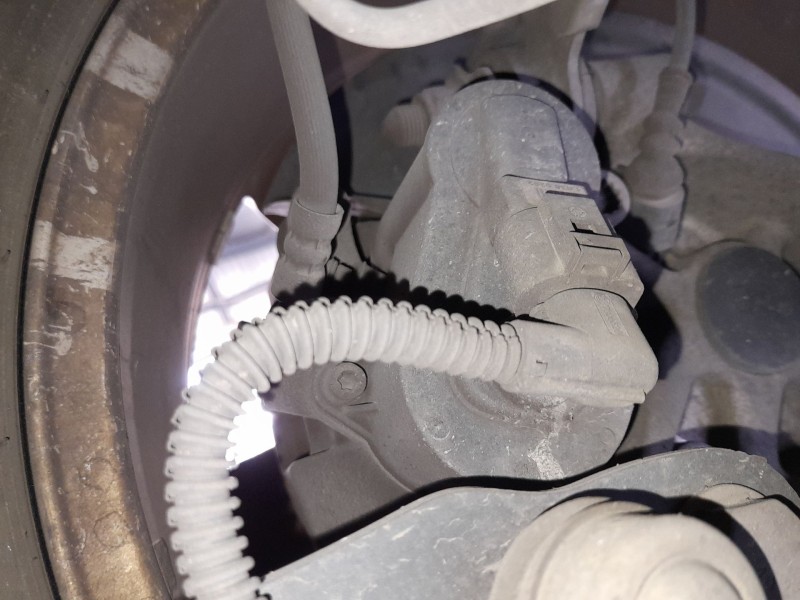 Recambio de pinza freno trasera derecha para volkswagen tiguan (5n_) 2.0 tdi referencia OEM IAM 5N0615404  