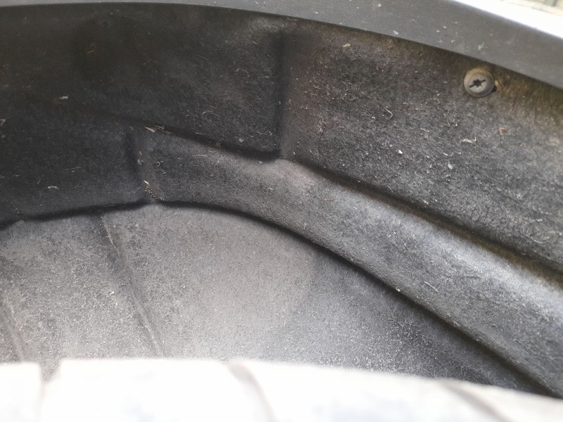 Recambio de plastico pase rueda tras. izq. para volkswagen tiguan (5n_) 2.0 tdi referencia OEM IAM 5N0810971  