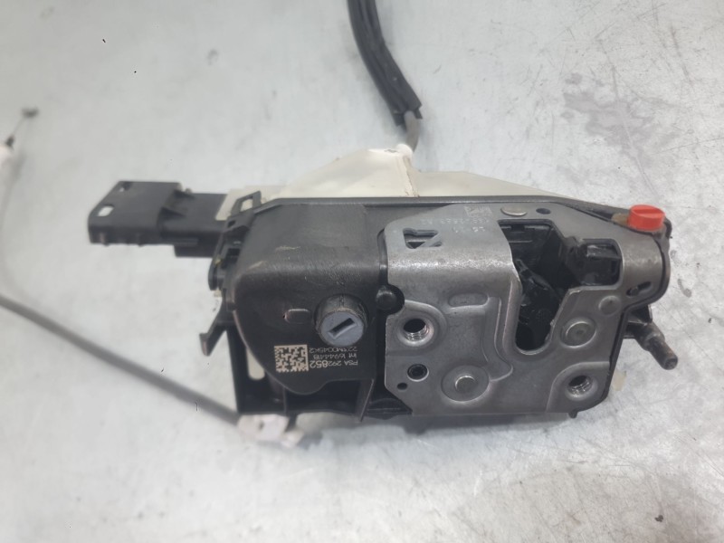 Recambio de cerradura puerta trasera derecha para opel corsa f (p2jo) 1.2 (68) referencia OEM IAM 16944418  