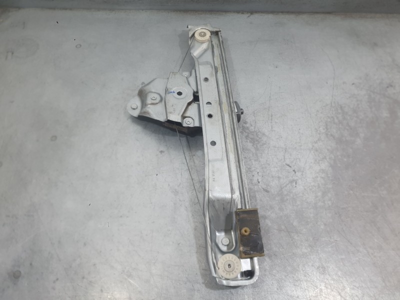 Recambio de elevalunas trasero derecho para dacia duster (hm_) 1.6 sce 115 (hmm1) referencia OEM IAM 827208597R  