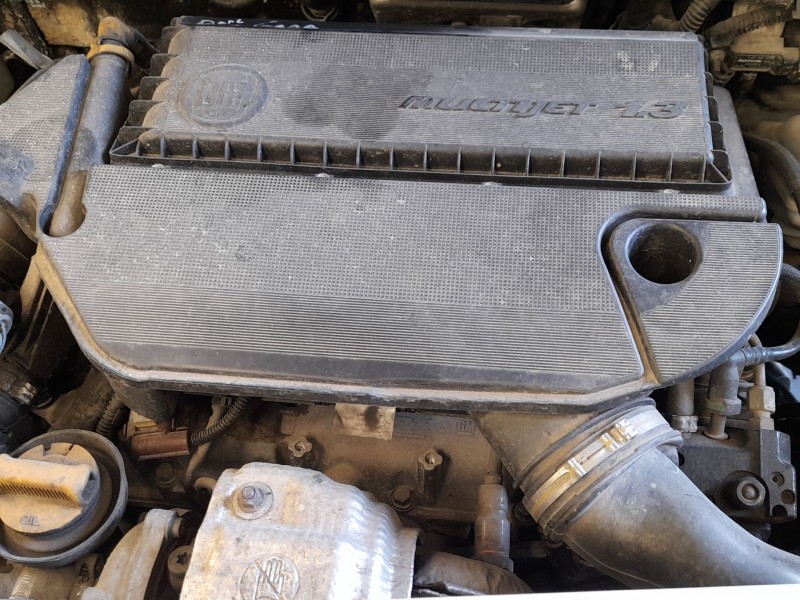 Recambio de carcasa filtro aire para fiat doblo cargo (263_) 1.3 d multijet referencia OEM IAM 51947321  