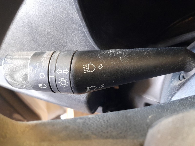 Recambio de mando luces y limpia para fiat doblo cargo (263_) 1.3 d multijet referencia OEM IAM 735707938  