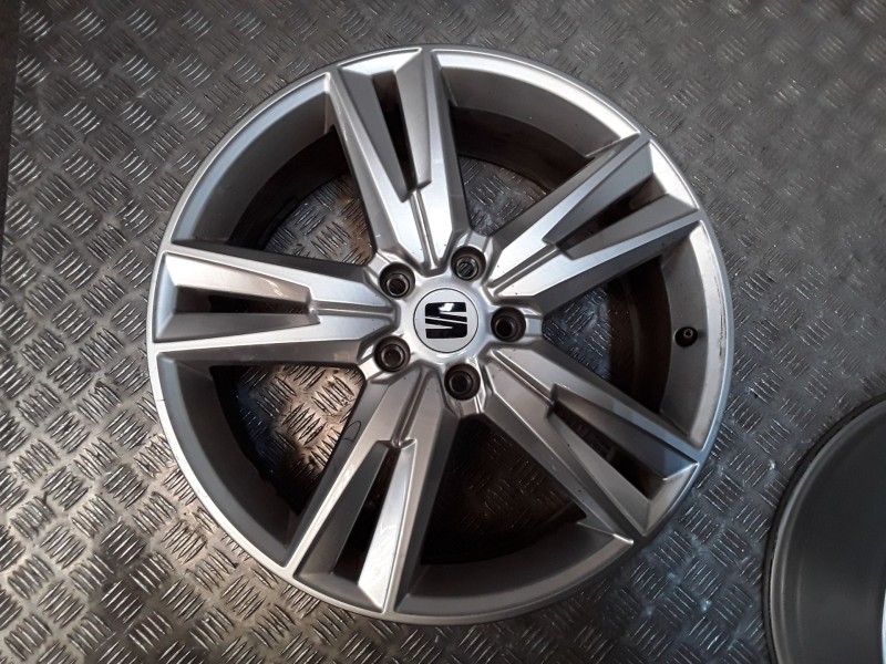Recambio de juego llantas aluminio para seat ateca fr (kh7, khp) 2.0 tdi referencia OEM IAM 7X18 5 TORN ET45  ALUMINIO