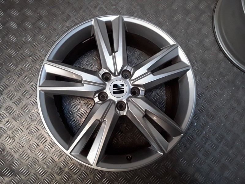 Recambio de juego llantas aluminio para seat ateca fr (kh7, khp) 2.0 tdi referencia OEM IAM 7X18 5 TORN ET45  ALUMINIO