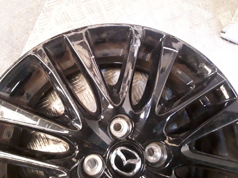 Recambio de juego llantas aluminio para mazda 2 hatchback (dl, dj) 1.5 skyactiv-g referencia OEM IAM 5.5X16 4 TORN ET40 ROZADAS 