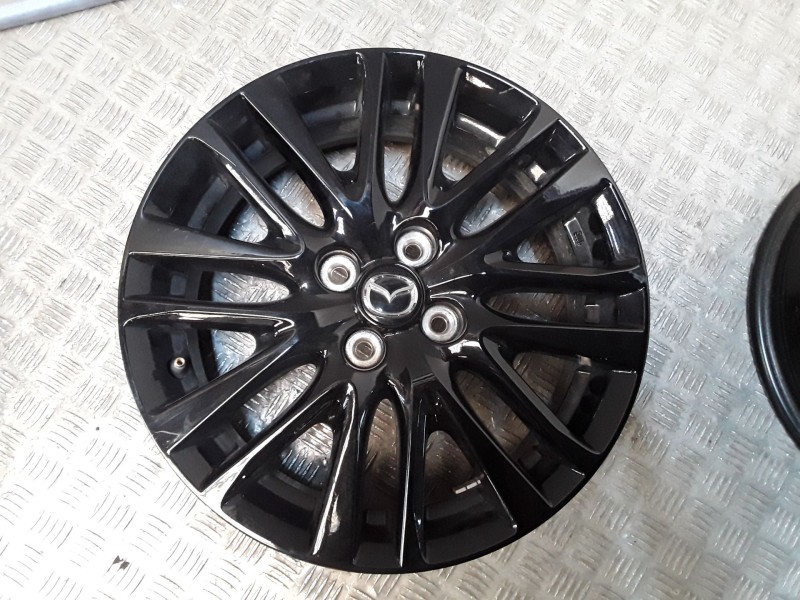 Recambio de juego llantas aluminio para mazda 2 hatchback (dl, dj) 1.5 skyactiv-g referencia OEM IAM 5.5X16 4 TORN ET40 ROZADAS 