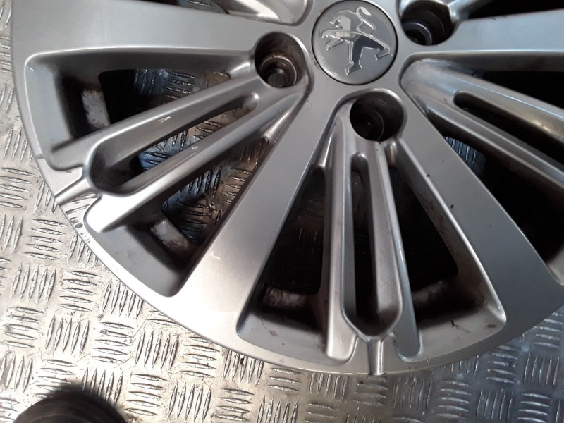 Recambio de juego llantas aluminio para peugeot 208 i (ca_, cc_) 1.2 vti 82 referencia OEM IAM 6X16 4TORN ET23 ROZADAS ALUMINIO