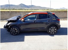 KIA STONIC (YB)