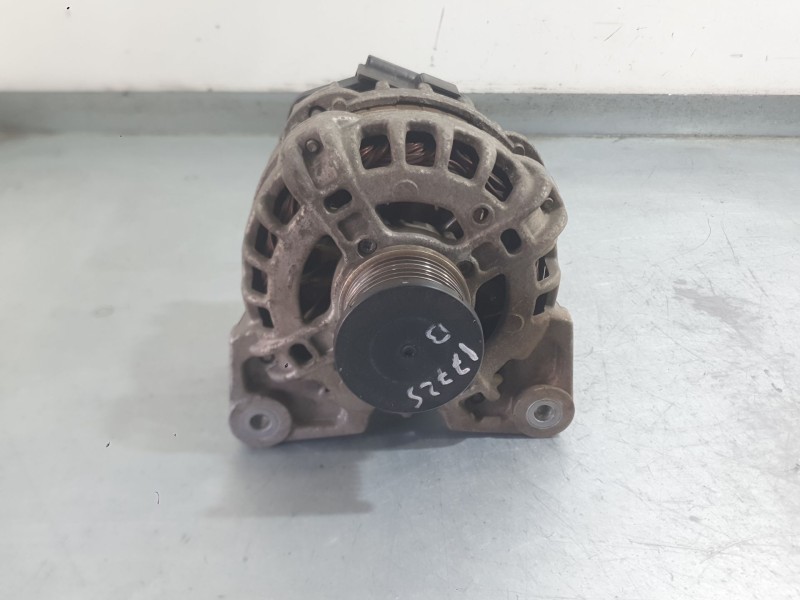 Recambio de alternador para dacia sandero ii (b8_) tce 90 (b8m1, b8ma) referencia OEM IAM VERE8411  