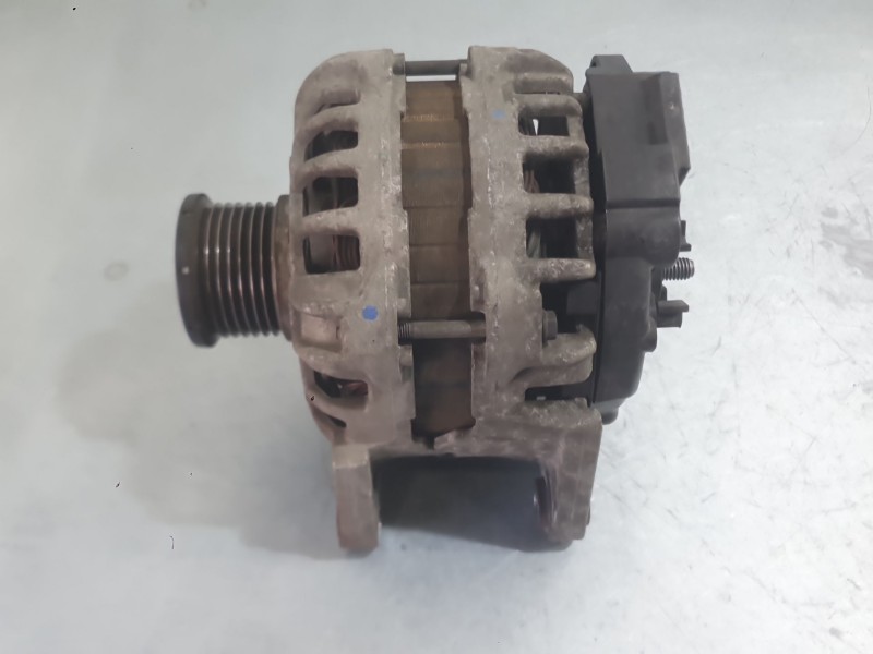 Recambio de alternador para dacia sandero ii (b8_) tce 90 (b8m1, b8ma) referencia OEM IAM VERE8411  