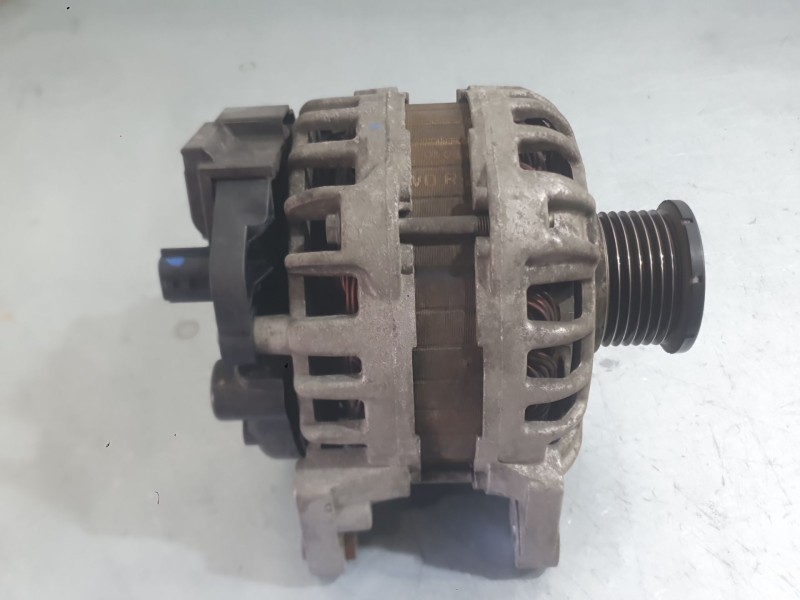 Recambio de alternador para dacia sandero ii (b8_) tce 90 (b8m1, b8ma) referencia OEM IAM VERE8411  
