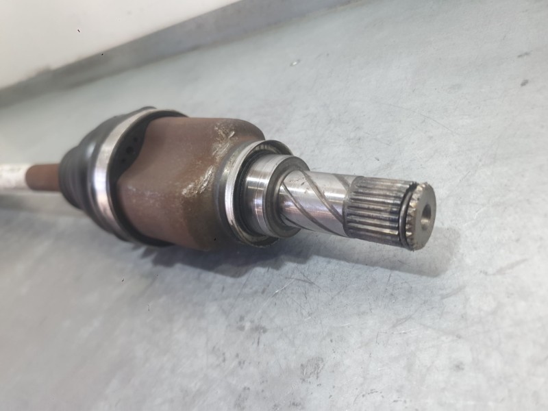 Recambio de transmision delantera derecha para dacia sandero ii (b8_) tce 90 (b8m1, b8ma) referencia OEM IAM 391007857R 39100721