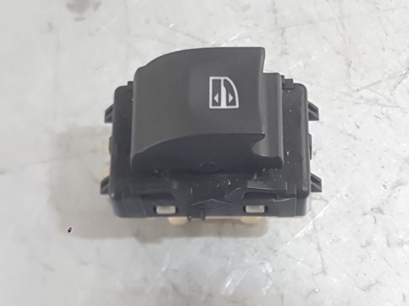 Recambio de mando elevalunas trasero derecho para dacia sandero ii (b8_) tce 90 (b8m1, b8ma) referencia OEM IAM 254217475R  