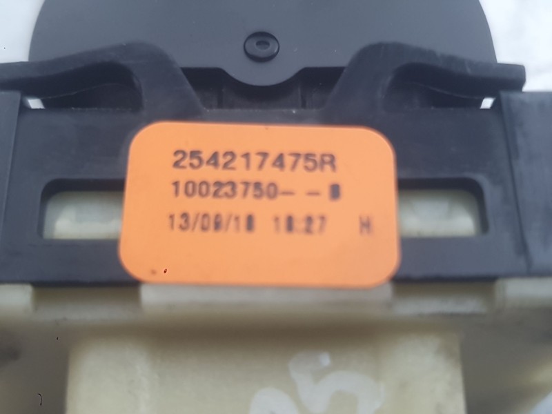 Recambio de mando elevalunas trasero derecho para dacia sandero ii (b8_) tce 90 (b8m1, b8ma) referencia OEM IAM 254217475R  