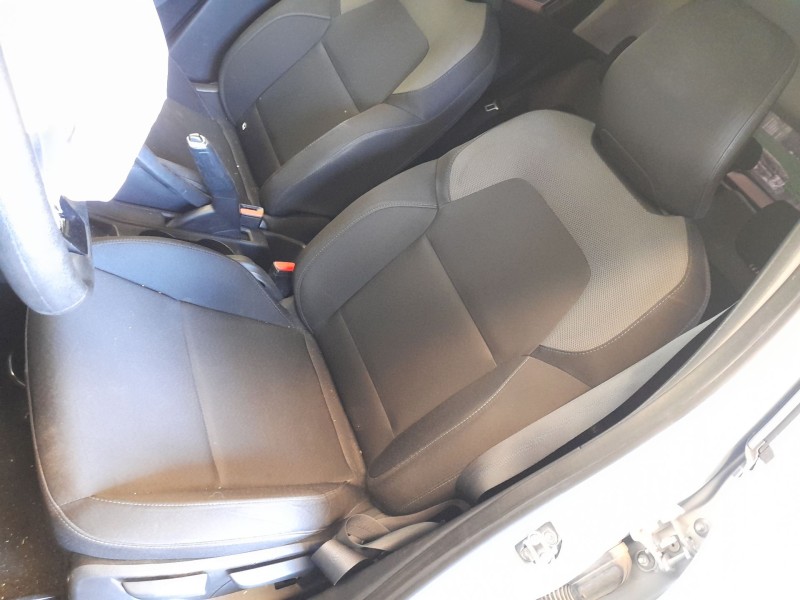 Recambio de asiento delantero izquierdo para renault clio v (b7_) 1.0 sce 65 (b7mg) referencia OEM IAM   