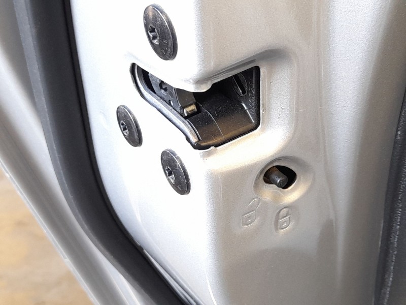 Recambio de cerradura puerta trasera izquierda para renault clio v (b7_) 1.0 sce 65 (b7mg) referencia OEM IAM 825039554R  